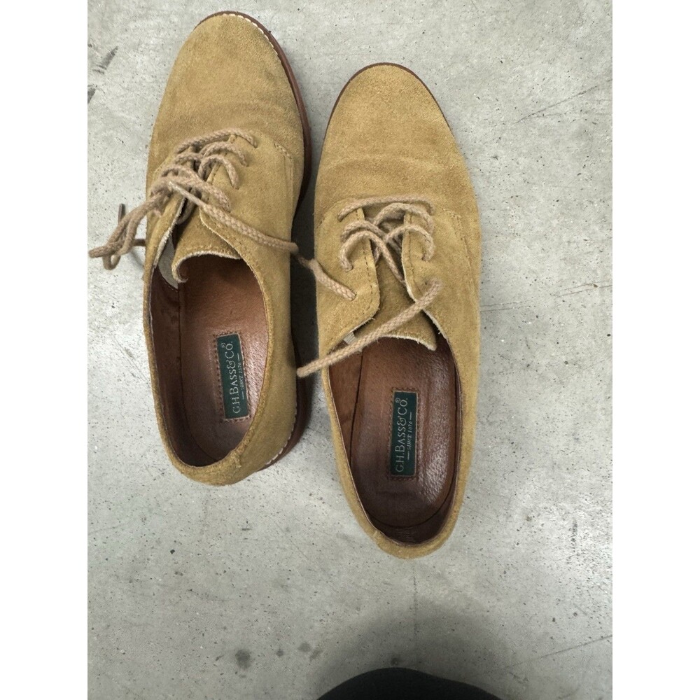 G. H. Bass & Co Women's Oxford Brown Suede Shoes Size 7 Q484
